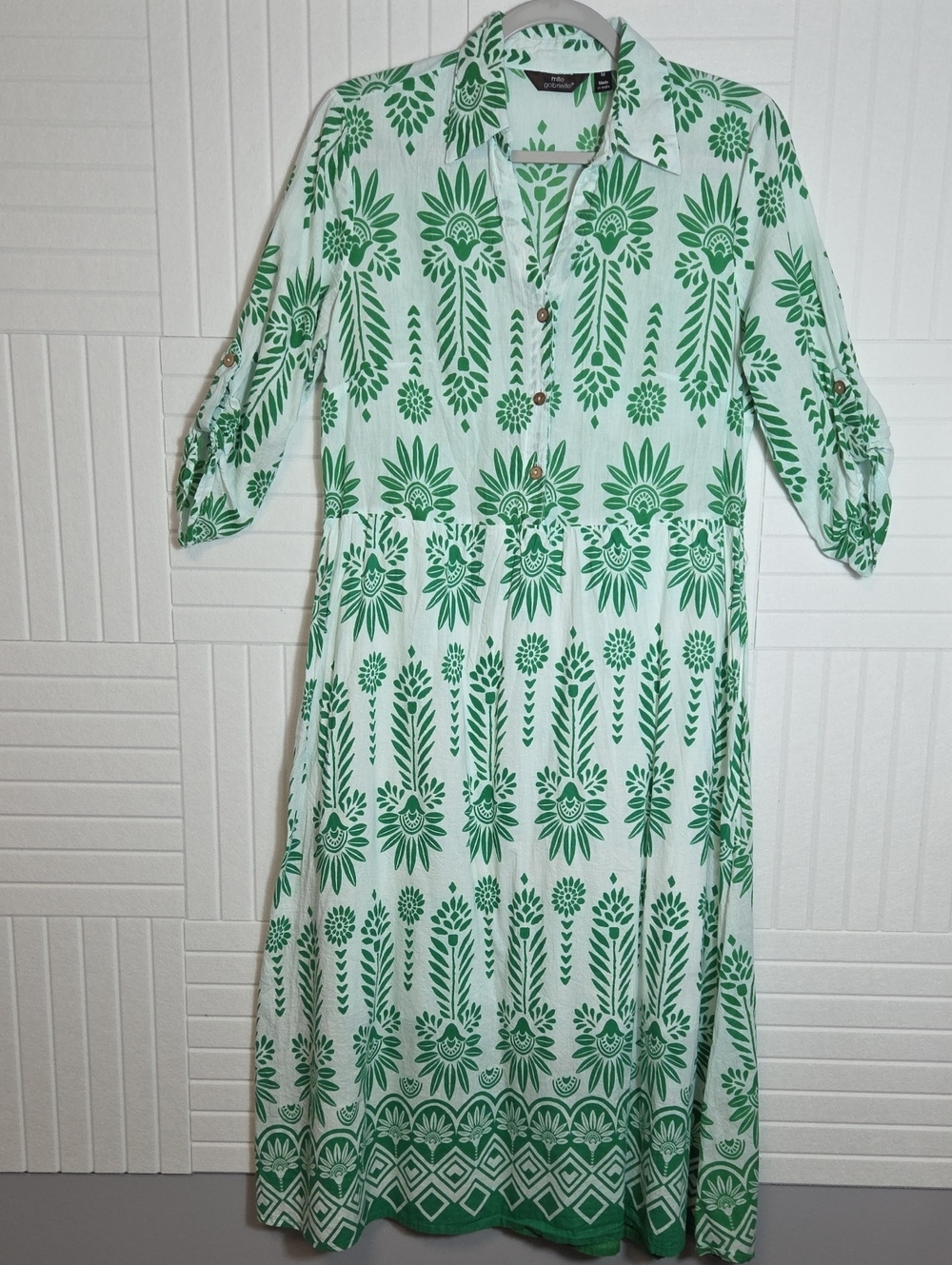 Mlle Gabrielle 100% Cotton Collared V Neck Tab Cuff Green Dress Size M